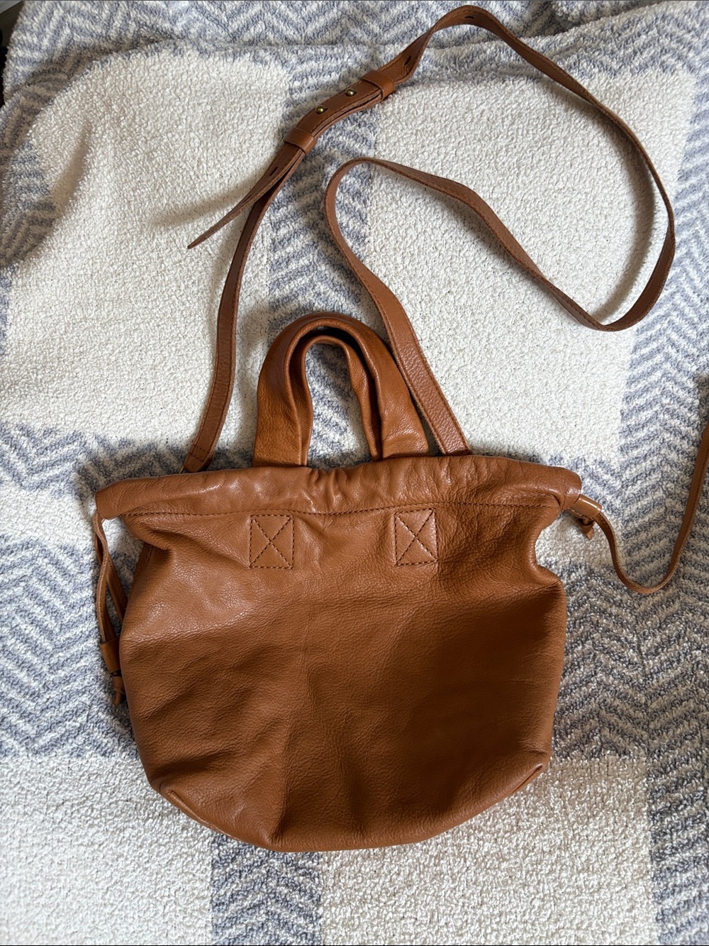 Madewell Pebbled Leather Crossbody Tote in Cognac